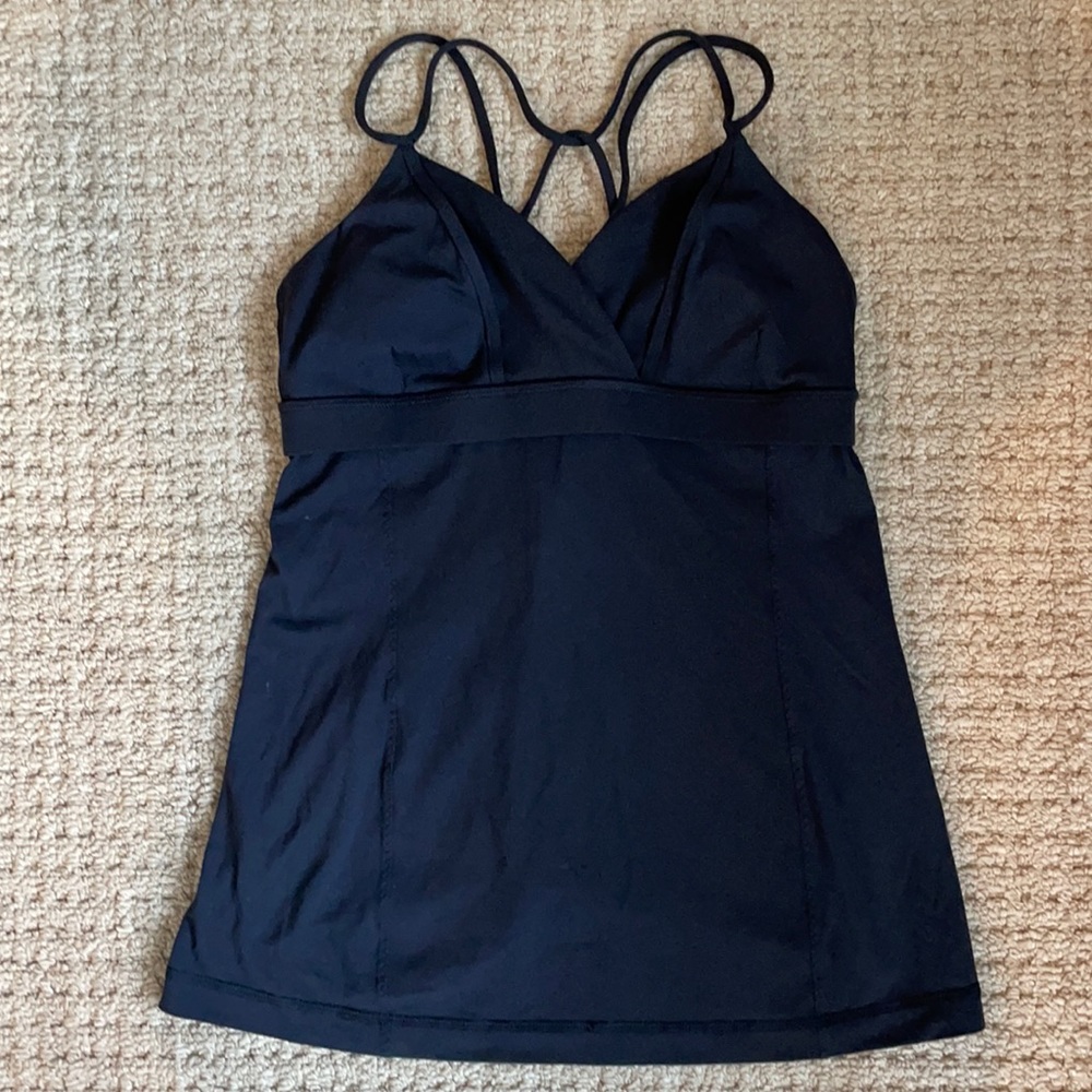 Lululemon size 8 black tank top